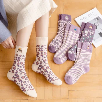 Дизайнерские носки с фиолетовой вышивкой 2023 Осень-зима, Шерстяные утепленные носки, сохраняющие тепло, милые носки Каваи Харадзюку