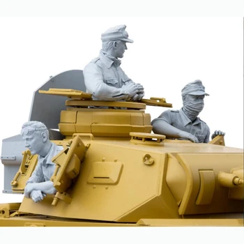 Разобранный набор экипажей 1/16 (3 фигурки) из миниатюрных наборов моделей Panzer из смолы, неокрашенный