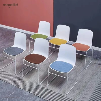 Современный минималистичный обеденный стул С деревянной ножкой, Пластиковое Роскошное мягкое кресло, Эргономичный стул для туалета, мебель для кафе в ресторане